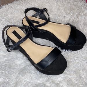 Women’s Black Forever 21 Platform Sandals.